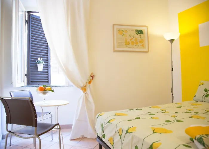 Fruitroom 3* Roma